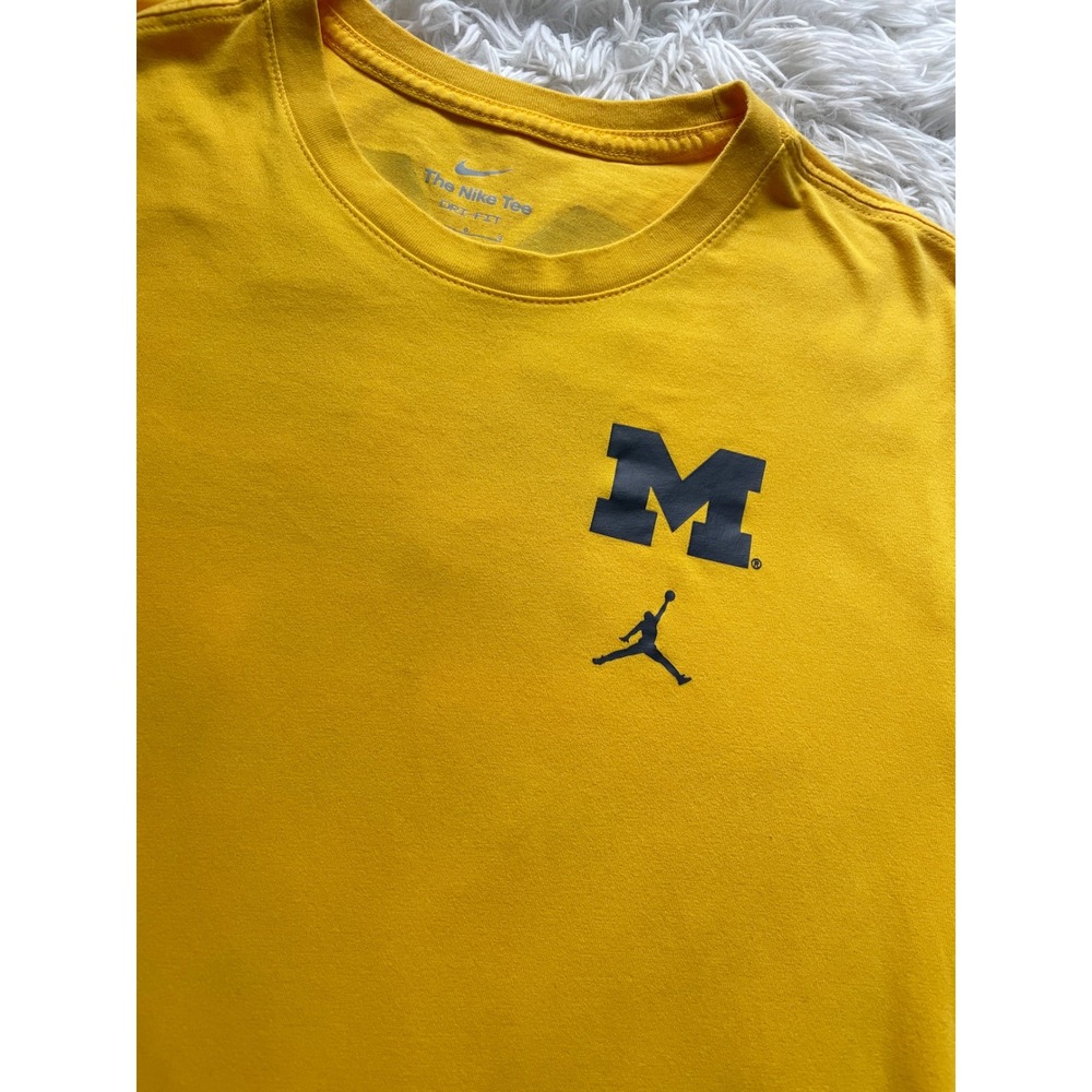 Nike Dri-Fit Jordan University of Michigan Wolverines T-Shirt - Picture 2 of 8